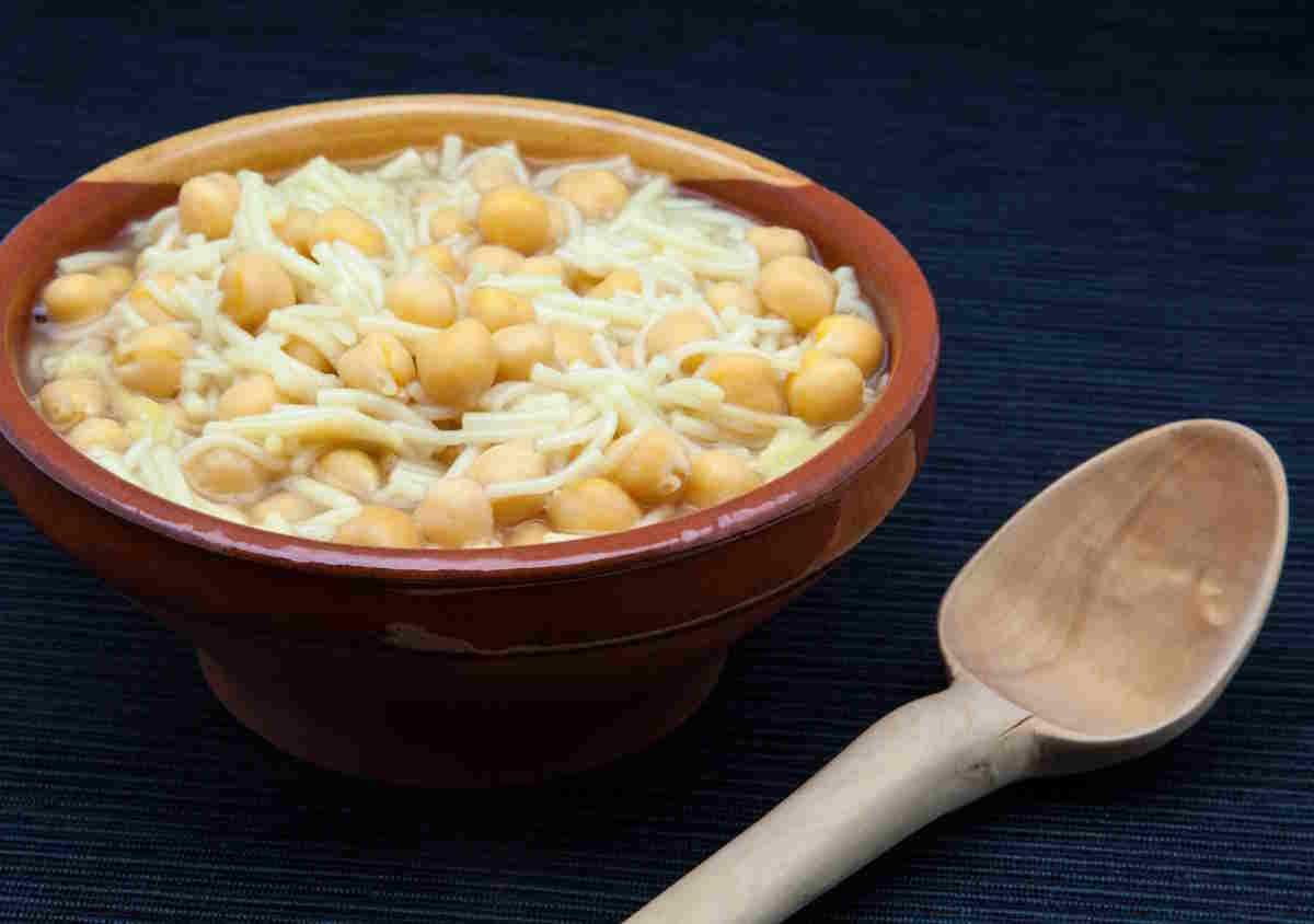 pasta y garbanzos