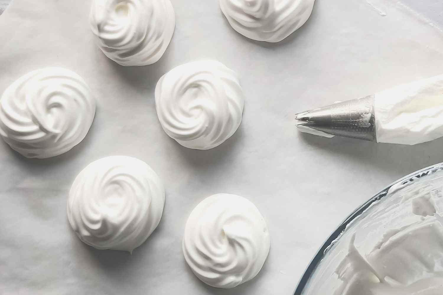 Cómo hacer merengues perfectos sin huevo: el secreto está en el aquafaba