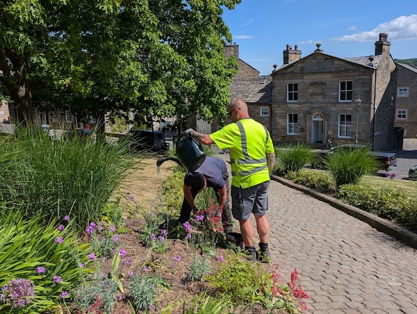 Mantenimiento del parterre del castillo de Lancaster 