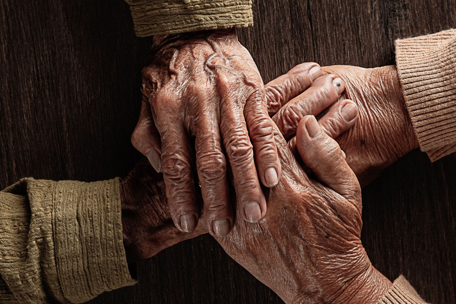 Imágenes de la enfermedad de Parkinson que causan los grupos de proteínas.