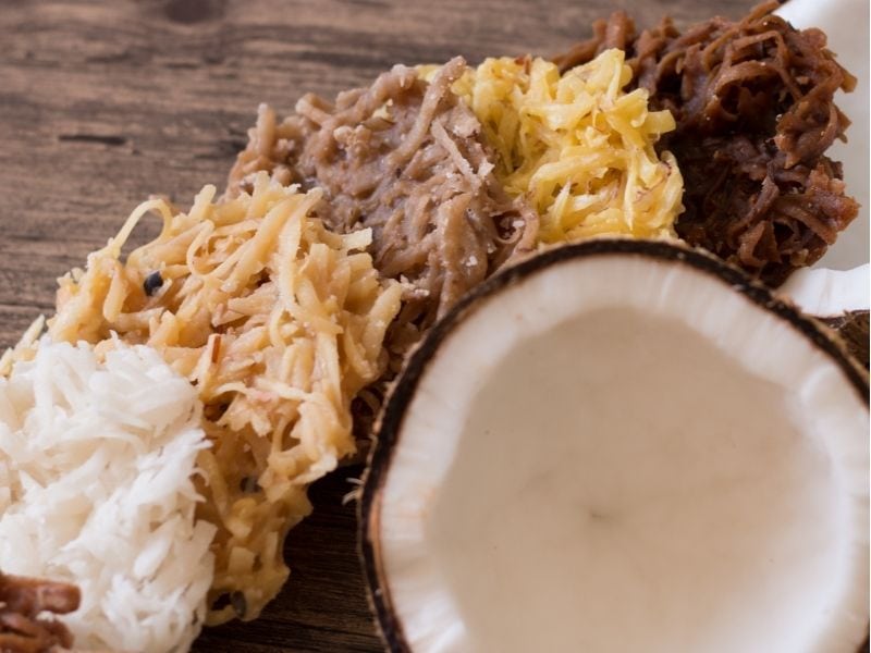 diferentes tipos de cocadas mexicanas (galletas de coco mexicanas)