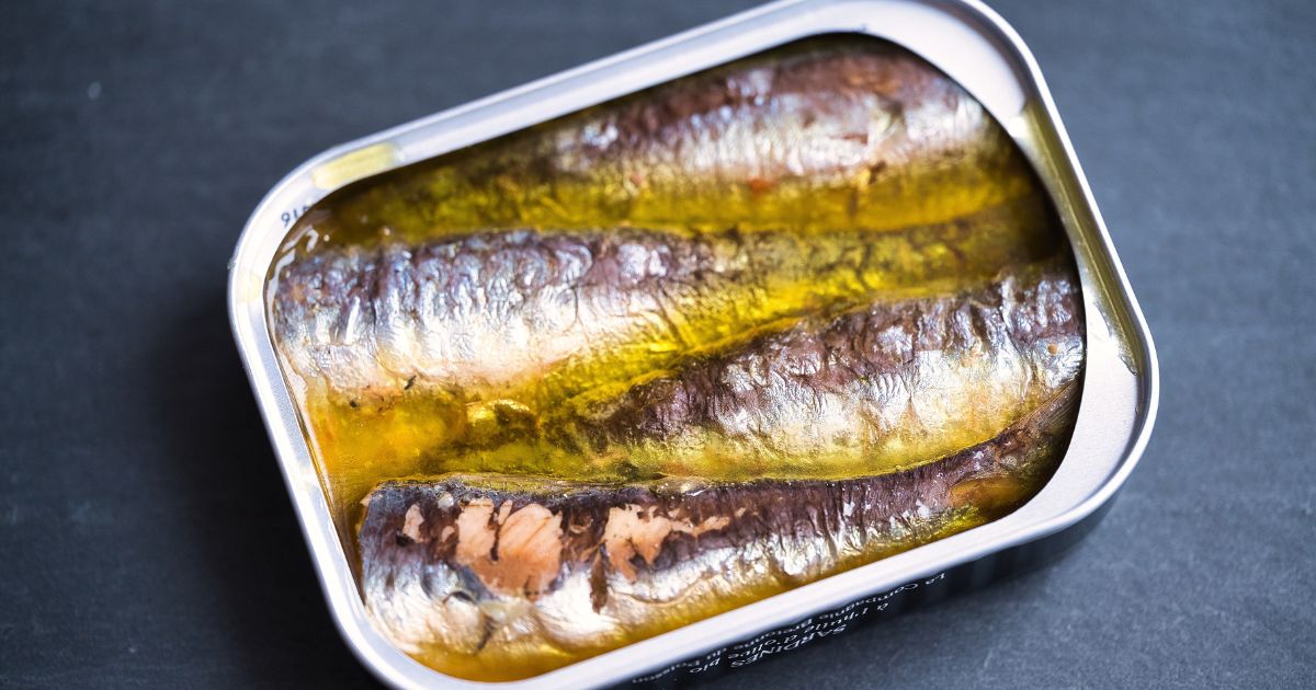 Sardinas en conserva en aceite