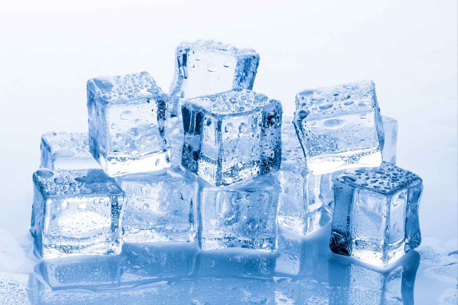 Retiran del mercado cubitos de hielo por contaminación con enterococos intestinales: todas las marcas y lotes afectados