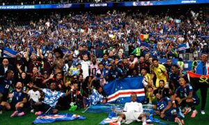 El cuento de Cabo Verde, clasificado para los dieciseisavos de final del Mundial: es la nación más pequeña del mundo en lograrlo (liderada por Vozinha)