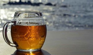 Te diré por qué beber una cerveza con un calor abrasador no es una buena idea