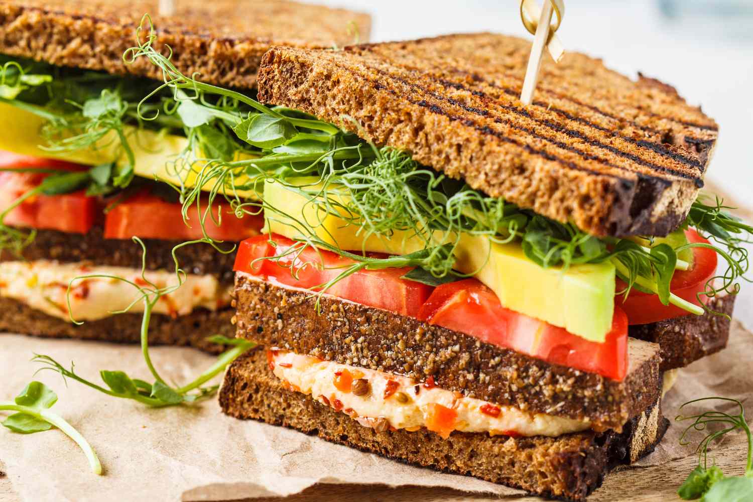 sándwich de hummus