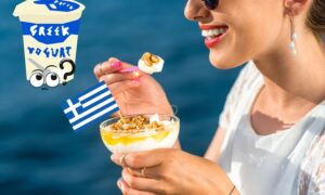 Comí yogur griego durante un mes y esto es lo que noté: el experimento de un dietista