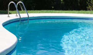 Fuga de cloro en una piscina de Mentana, 8 personas ebrias y un niño de 5 años en código rojo: es un accidente más en unos días