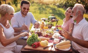 Menú de mediados de agosto: esto es lo que traerá a la mesa este año, desde aperitivos hasta postres