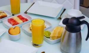 ¿A qué hora desayunas y cenas? Estos son los momentos que te ponen en mayor riesgo de mortalidad según este estudio