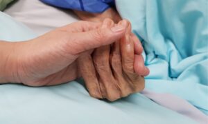 Véneto aprueba la ley de fin de vida: es la cuarta región de Italia (y la primera de centroderecha)