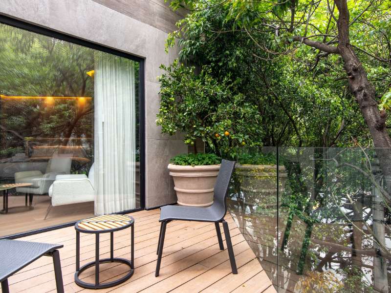 Frondosa terraza privada en Casa Nogal Grand Terrace Suite Airbnb en Polanco, Ciudad de México
