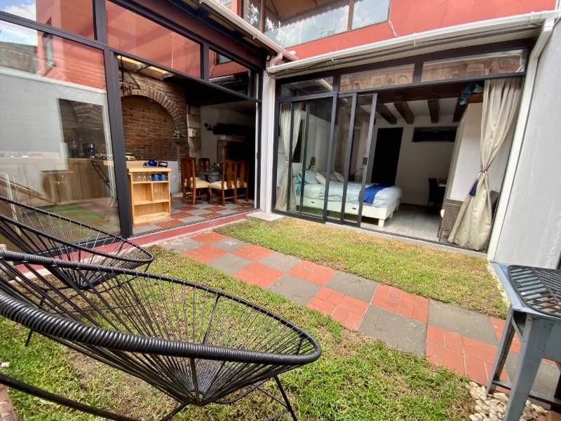 Jardín privado con hamaca en la casita de Coyoacán Airbnb, Ciudad de México