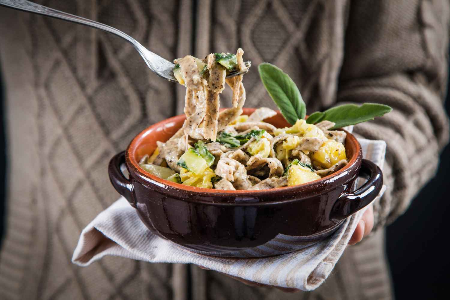 Pizzoccheri con col, patatas y queso: cómo preparar el gran clásico de Valtellina